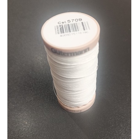 Fil à Quilter- 5322 - Marine. Noir . Blanc. 2453 rouge