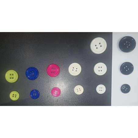 4741. Boutons colorés