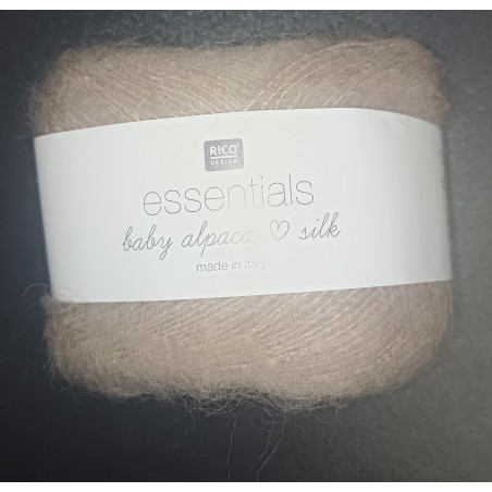 Essentials Baby Alpaca Loves Silk - BLEU. CERISE. NOIR