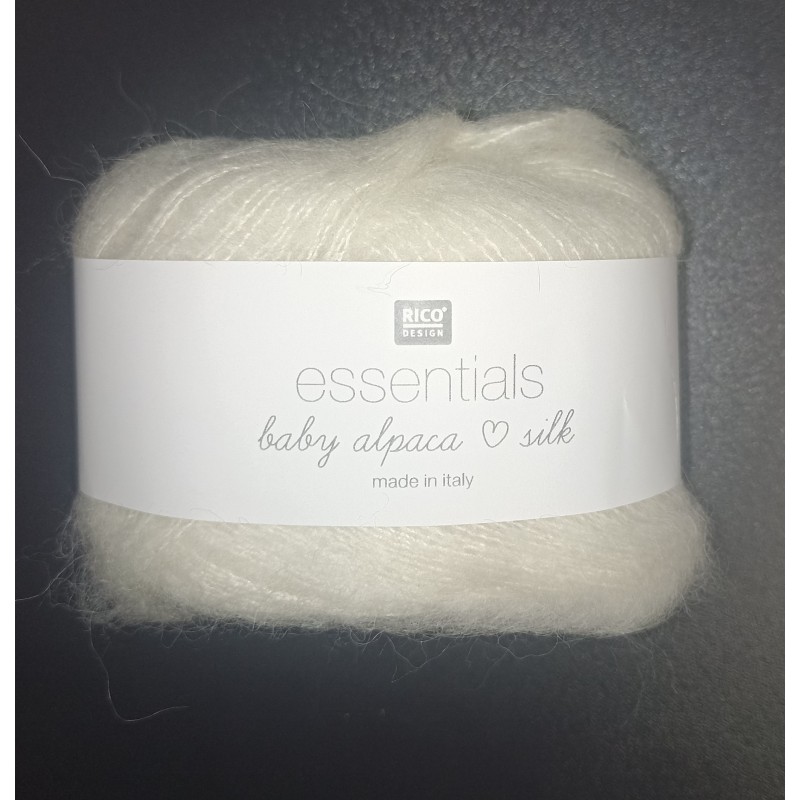 Essentials Baby Alpaca Loves Silk - BLEU. CERISE. NOIR