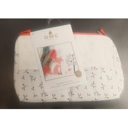 Trousse de toilette à broder