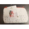 Trousse de toilette à broder