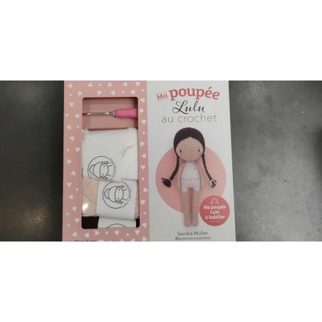 957.18 - Poupée a crocheter