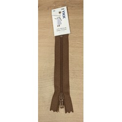 Fermeture non séparable . marron 568. vert 890. kaki 150