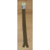 Fermeture non séparable . marron 568. vert 890. kaki 150