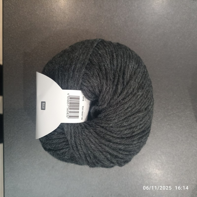 383235 - Essentials Mega Wool Chunky